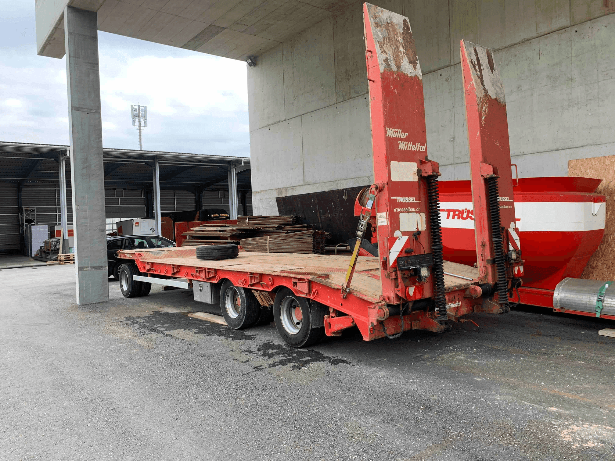 Niskonoseca prikolica